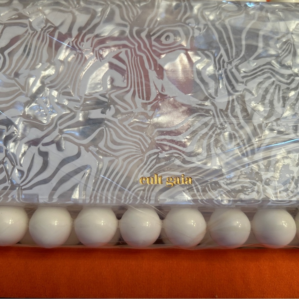 Cult Gaia Eos Beaded Acrylic Box Clutch - Picture 4 of 12
